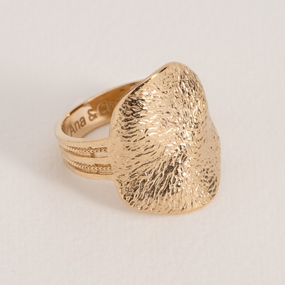 bague-suzie-plaque-or-18-carats-texture-martelee