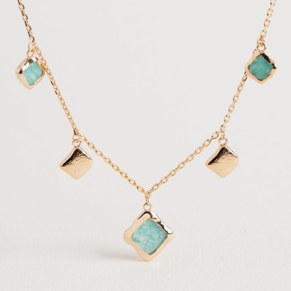 collier-emma-plaque-or-18-carats-et-pierre-damazonite