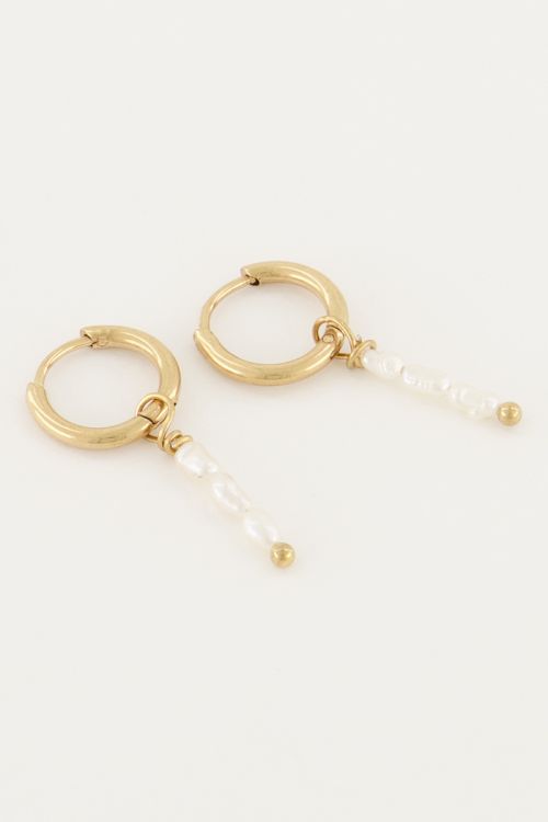 %f0%9f%a4%8d-creoles-dorees-pampilles-de-perles-douceur-raffinement