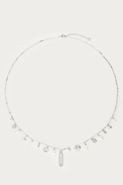 collier-argente-charms-symboliques-elegance-chance